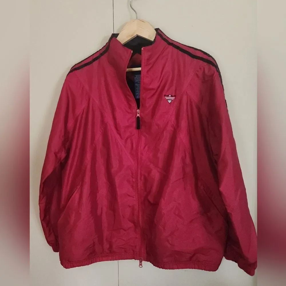 O11 Catalina Activewear red zip up  jacket Rain Coat w/Black Stripes & Pockets